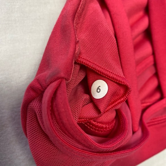 Lululemon Energy Bra (Exhale) - Picture 4 of 9